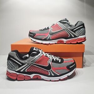 Nike Zoom Vomero 5 Metallic Silver Red